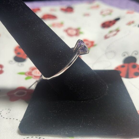 Sterling Silver Amethyst Solitaire Ring - Picture 3 of 5